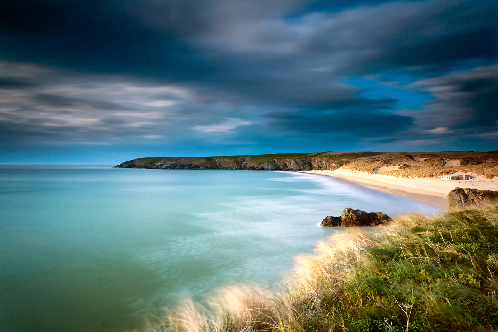 Holywell Bay